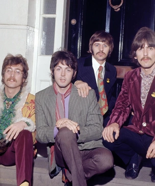 Смотрим слитые кадры со съемок фильмов о группе The Beatles