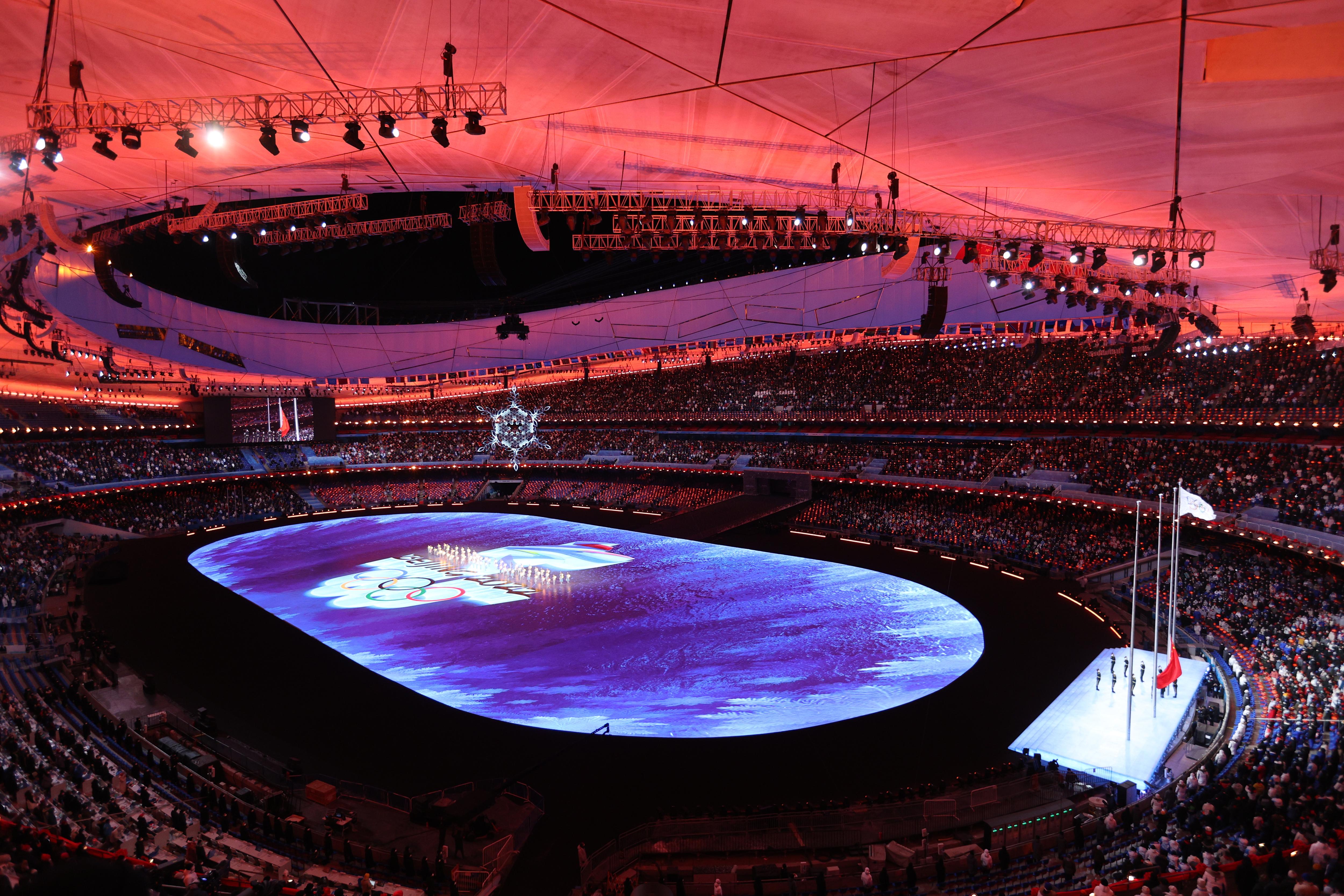 Где пройдет закрытие игр будущего. Стадион Птичье гнездо в Пекине Олимпийские игры 2022. Закрытие Олимпийских игр 2022. Закрытие олимпиады 2022. Новый Олимпийский.