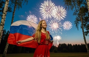 Открытки на День России 2025: 20 душевных поздравлений для родных, друзей и коллег