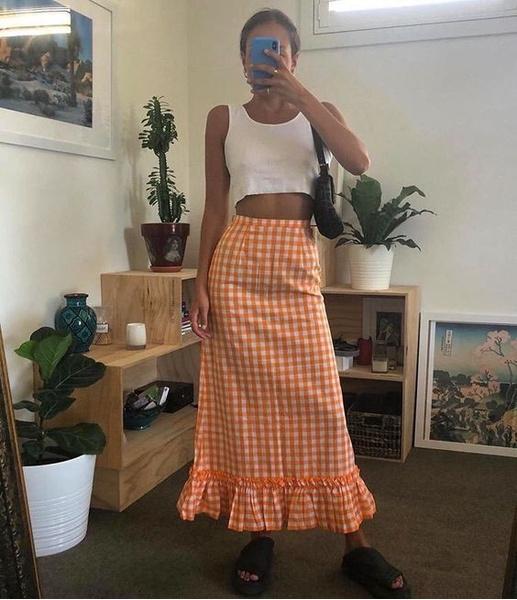 Длинная юбка в стиле коттеджкор: смотри, с чем носить этим летом