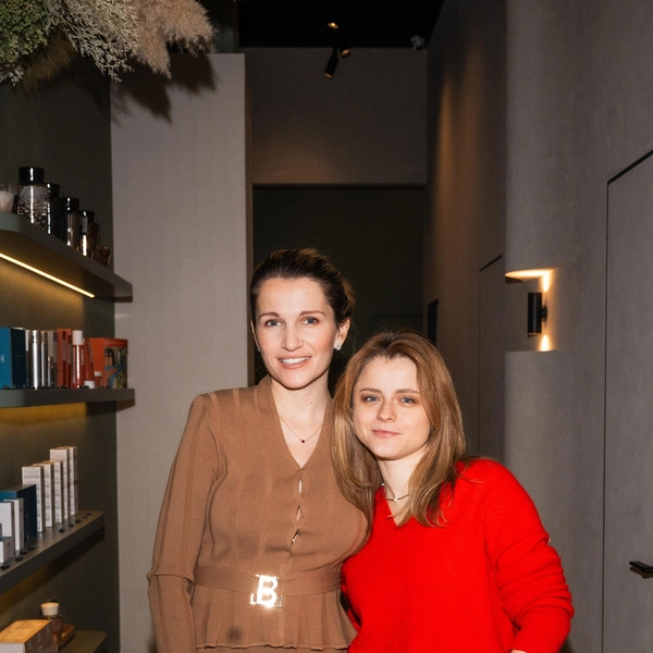 Женя Малахова и Ксения Суркова | Источник: пресс-служба