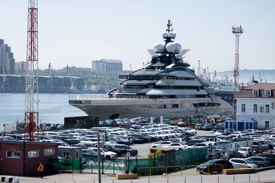 Суперяхта Nord прошла через перекрытый Ормузский пролив