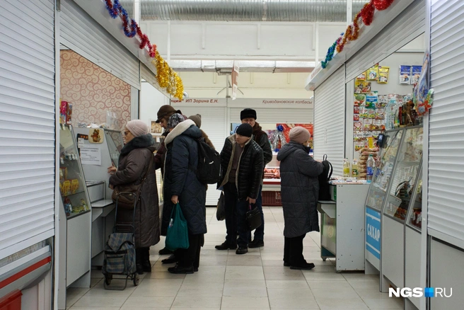 Ярмарку на Большевистской решено было закрыть в рамках оптимизации | Источник: Андрей Бортко / NGS.RU