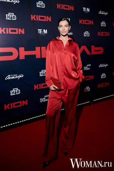 Яна Аносова