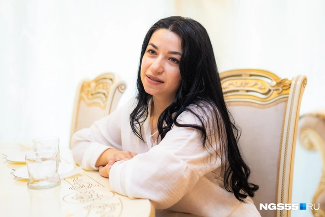 Муж помогает разрабатывать новые десерты | Источник: Кирилл Башинский / NGS55.RU