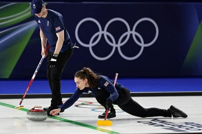 Power outage mars start of Winter Olympics