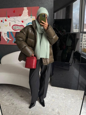 Яркая шапка&nbsp;&mdash; главный зимний аксессуар: 8 моделей от российских дизайнеров