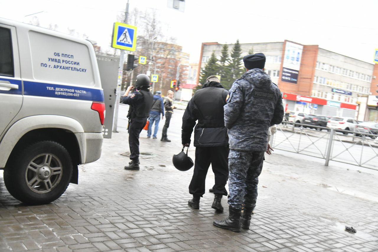 Стрелял в воздух: как задержали неадеквата в Архангельске, который пришел в фитнес-клуб с пистолетом 