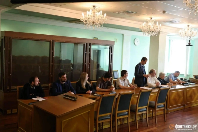 «Накажите за вандализм, другого я не совершал». Осквернители блокадного трамвая выступили с последним словом | Источник: Валентин Егоршин / FONTANKA.RU / Архив