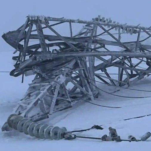 Нет света и отопления, магазины закрыты: что происходит в Мурманске после крушения ЛЭП