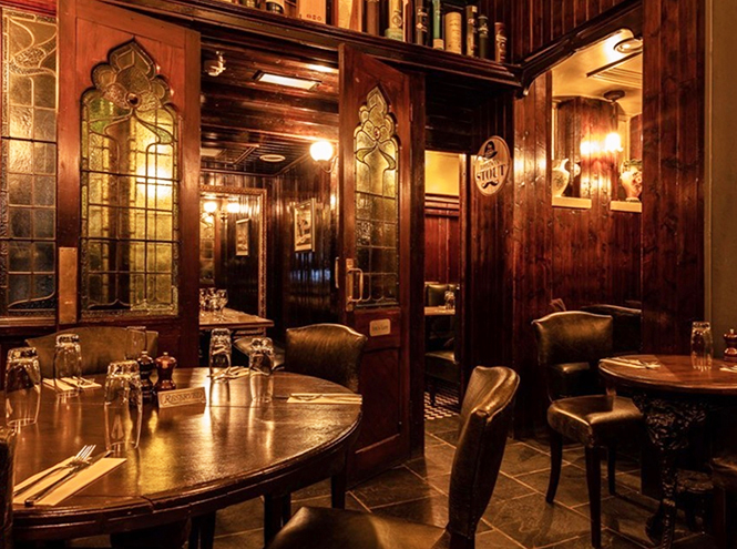 Паб Fox & Anchor (адрес ─ 115 Charterhouse Street, London EC1M 6AA)