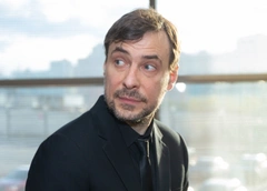 Евгений Цыганов: «Мне тяжело не от количества детей. Можно с ума сойти и без них»