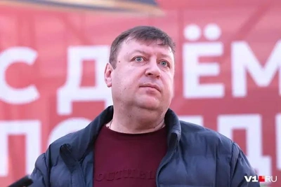 Диктора парада Победы в Ростове отправили в Волгоград