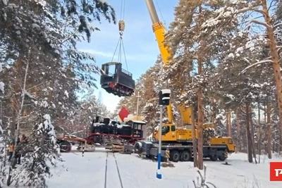 В Челябинск вернули старинный паровоз после ремонта