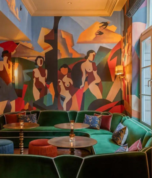 Яркий бар Magritte в Брюсселе