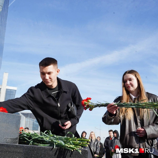 Не остались в стороне и простые жители Москвы | Источник: Артем Рамазани-Зубов / MSK1.RU