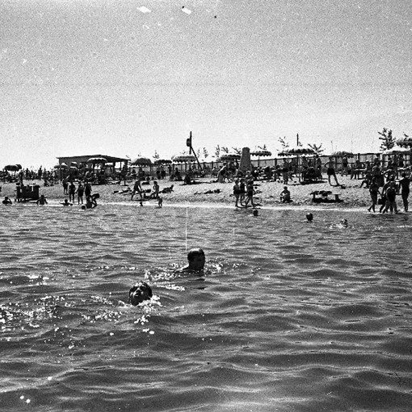 Пляж «Строгино», вторая половина 1950-х | Источник: С.Мишин-Моргенштерн via Pastvu