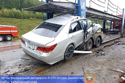 Амурчанин погиб в ДТП с автовозом в Хабаровском крае