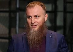 Многоженец Иван Сухов официально стал подозреваемым по делу о развратных действиях в отношении дочери