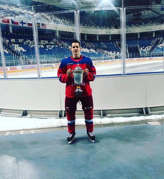 Больного раком мозга хоккеиста Родиона Амирова отказались оперировать в Финляндии