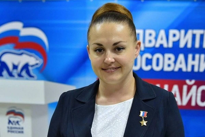 Летчик-космонавт Елена Серова | Источник: mosobl.er.ru