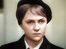 Измены и стоящий на сцене гроб. Почему радистка Кэт Екатерина Градова бросила Андрея Миронова и кино