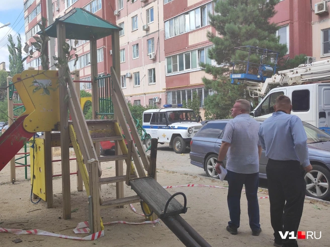 По официальной информации, на севере Волгограда пострадало восемь многоквартирных домов | Источник: Денис Паустовский / V1.RU