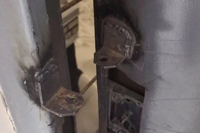 Young roofers detained on roof of St. Petersburg building