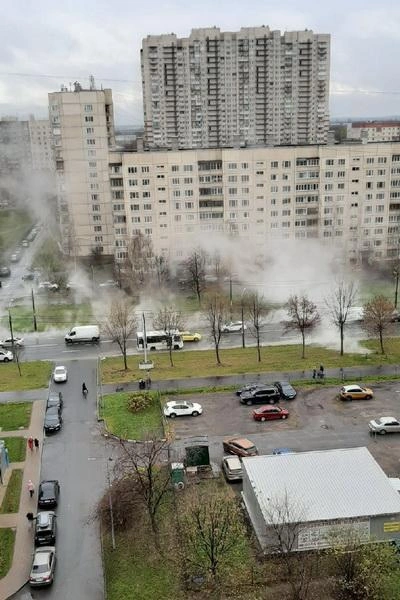 Теплосеть дала течь в Рыбацком. Перебои с отоплением возможны в 20 домах | Источник: ДТП и ЧП | Санкт-Петербург | Питер Онлайн | СПб