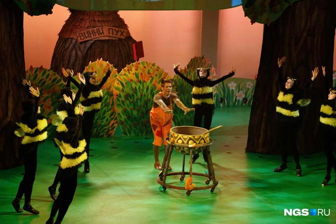 Куда же без пчел? | Источник: Андрей Бортко / NGS.RU