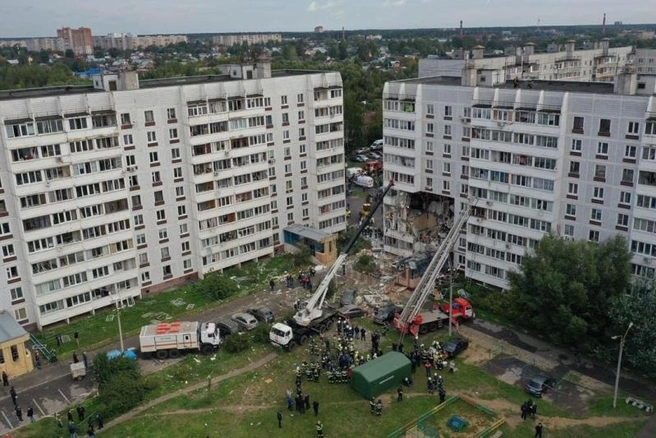 Из руин дома в Ногинске достали мёртвую девушку (фото) | Источник: ГУ МЧС России по Московской области