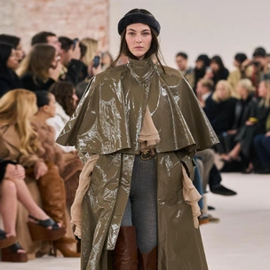 Все, что нужно знать о дебюте Чемены Камали в Chloé