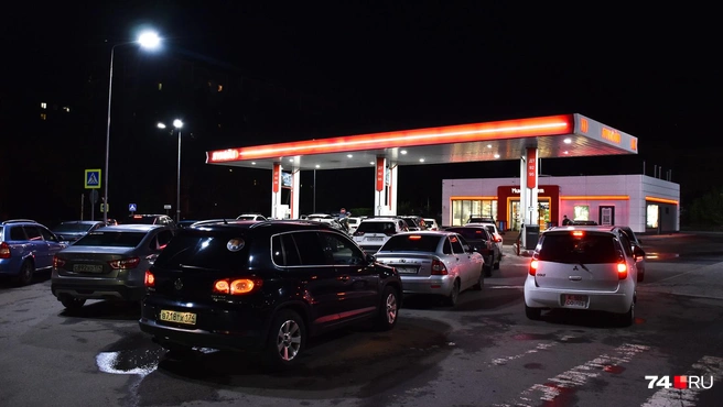 АЗС «Лукойл» на проспекте Победы около «Фокуса» | Источник: Артем Краснов