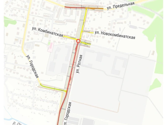 Красным выделен участок вдоль улиц Городской и Ротной, где предлагается двухполосная дорога | Источник: Филипп Сапегин / E1.RU