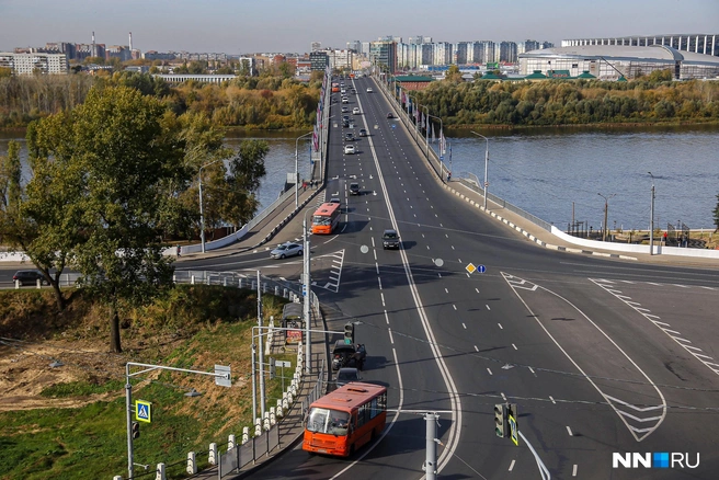 Ограничения на мосту будут вводить на время ремонта ограждений | Источник: Наталья Бурухина / NN.RU