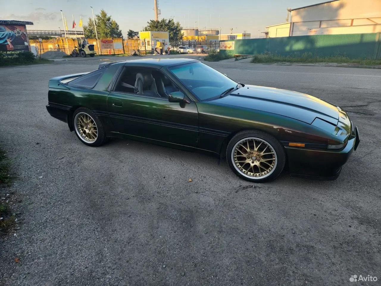 Toyota Supra 1989 года: зеленая легенда в Артеме