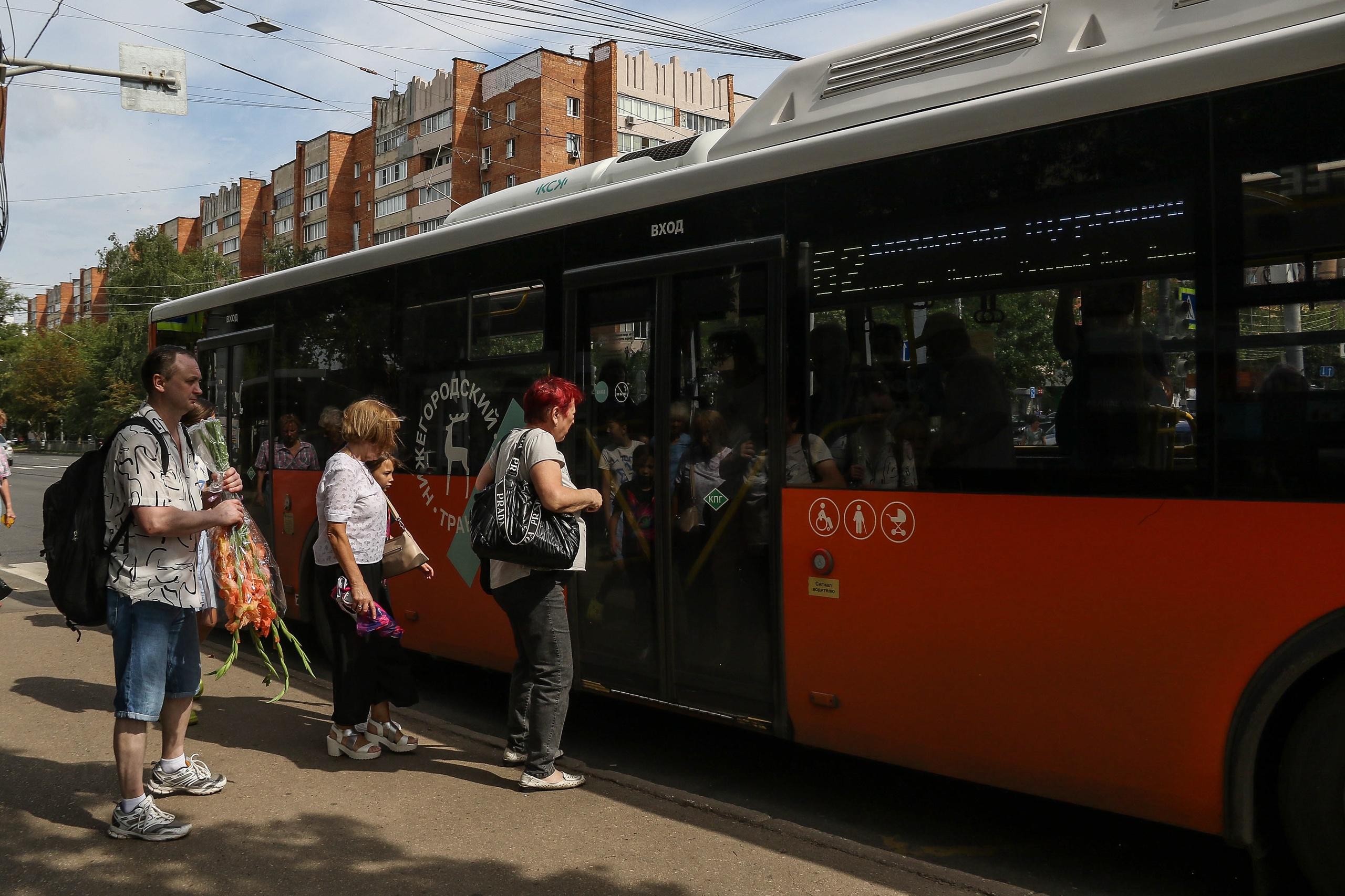В Нижнем нашли перевозчика на важный маршрут, который никто не хотел обслуживать — торги срывались несколько раз