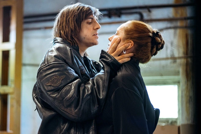 Источник: кадр из сериала «Дети перемен» (18+), реж. Сергей Тарамаев и Любовь Львова, «НМГ Студия», 2026 год