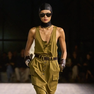 Женщина выходит на охоту: Saint Laurent, весна-лето 2024