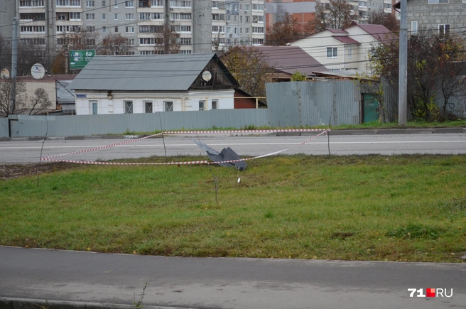 Так выглядит обломок сбитого БПЛА (заставочное фото) | Источник: Максим Улитов / 71.RU