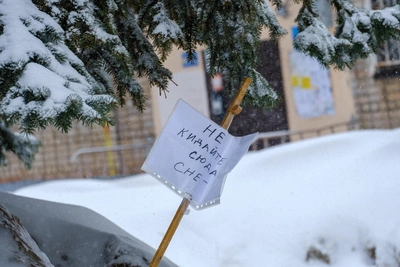 Мэр Уфы проверил уборку снега, но жители недовольны