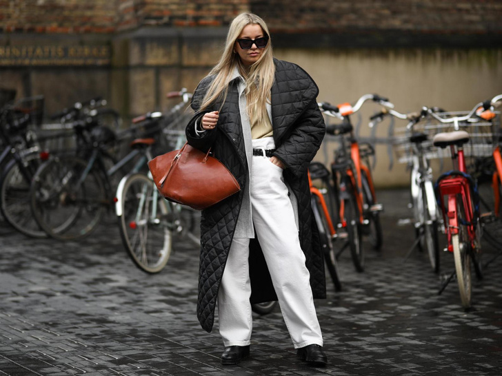 Стильно и бюджетно: самые модные куртки на весну дешевле 10 тысяч рублей, которые выглядят дорого
