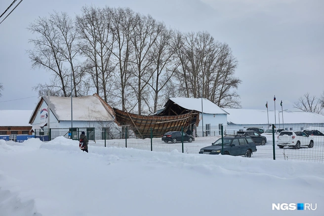 Обрушение произошло ранним утром | Источник: Александр Ощепков / NGS.RU