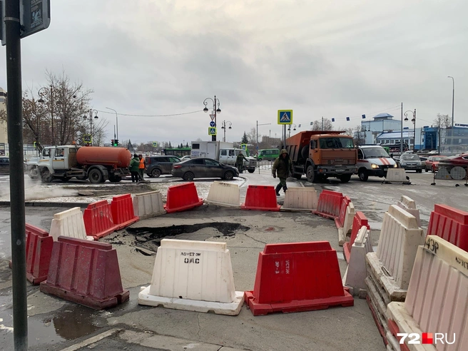 Вот так выглядит провал сейчас | Источник: Никита Кифорук / 72.RU