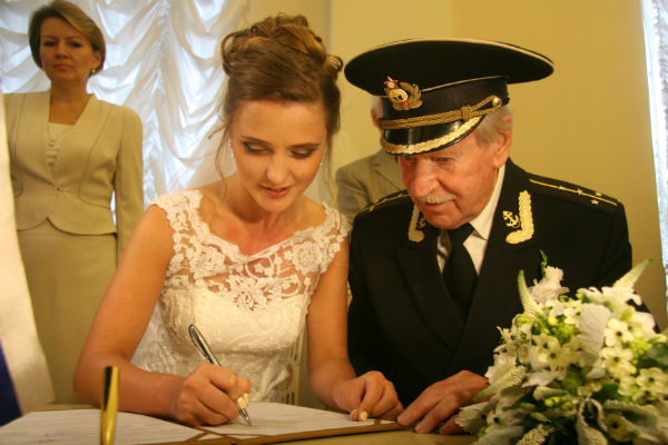 Иван и Наталья Краско поженились 9 сентября этого года
