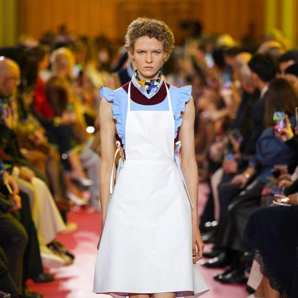 Или наденьте как сарафан | Источник: ru.pinterest.com