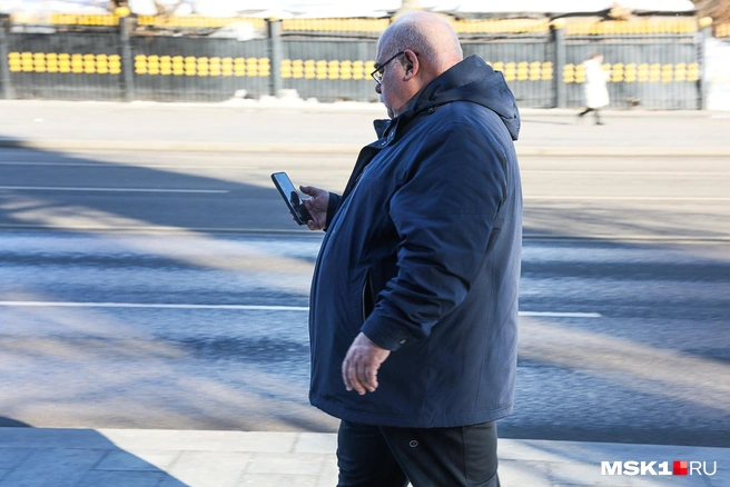 Без интернета на майские? Власти Петербурга предупредили о возможных сбоях мобильной связи | Источник: Артём Устюжанин / MSK1.RU