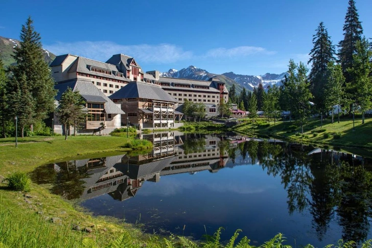 Как выглядит отель Alyeska Resort, в котором могут встретиться Путин и Трамп | Источник: tripadvisor