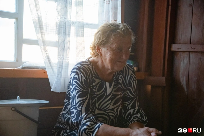 Нина Михайловна живет в Заостровье 60 лет | Источник: Иван Митюшев / 29.RU
