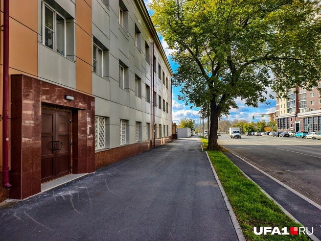 Там, впереди, съезд на 50 лет СССР | Источник: Булат Салихов / UFA1.RU